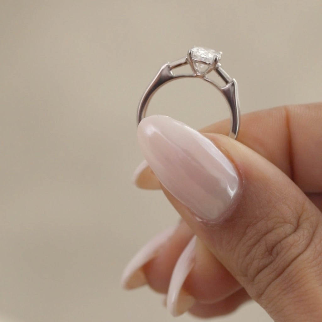 AUTUMN | Oval 3-Stone Lab Diamond Set in Platinum 1.55ct