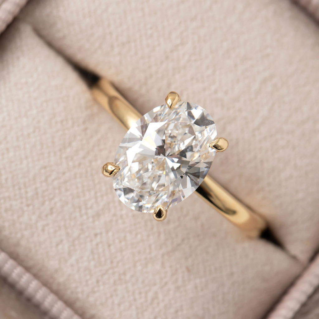 AVOCA 2.50ct | Oval Solitaire Lab Diamond Set in 18ct Gold