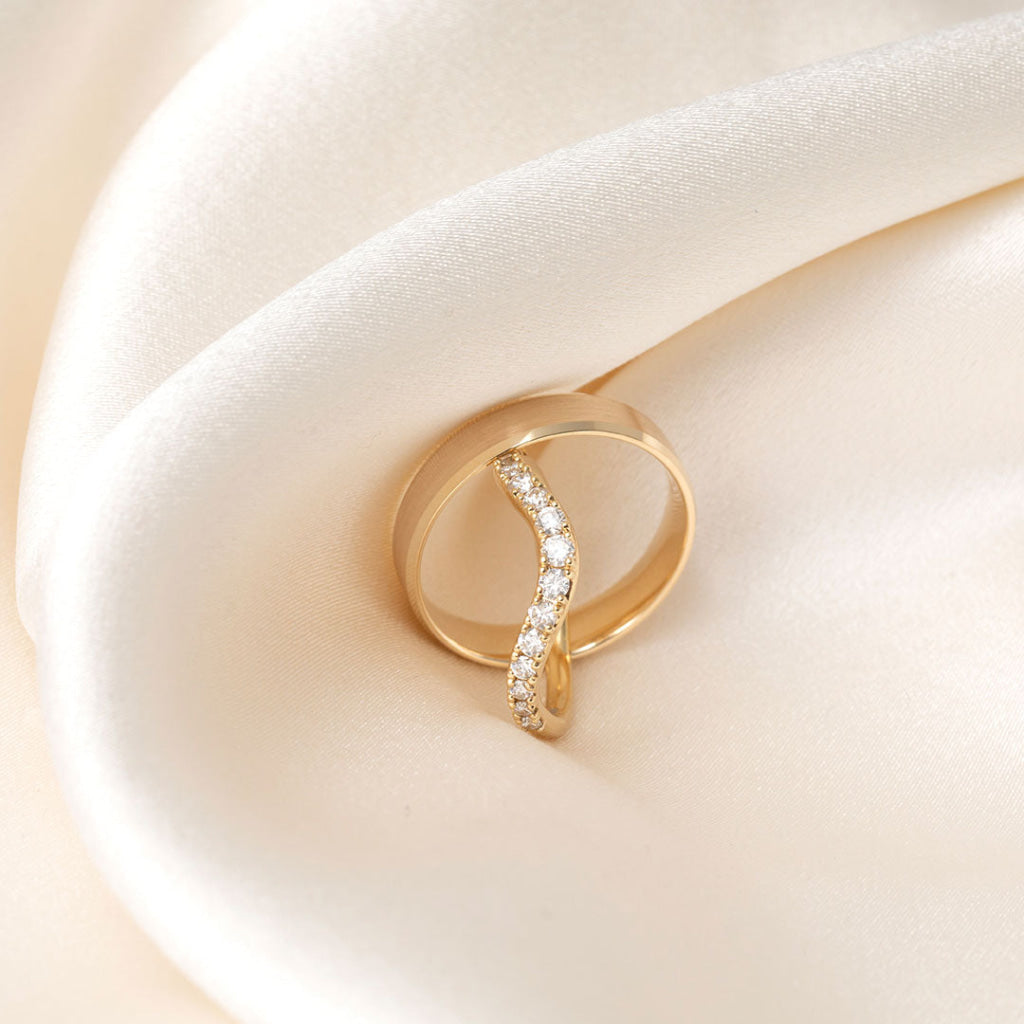 Baker Matte | 9ct Gold 5mm Men’s Wedding Ring - Rings