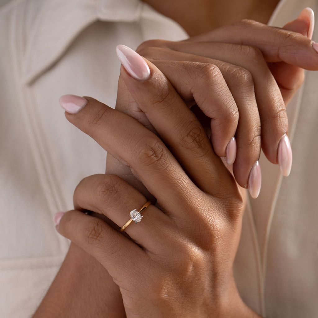 Bordeaux 0.50ct | Oval Solitaire natural Diamond Set