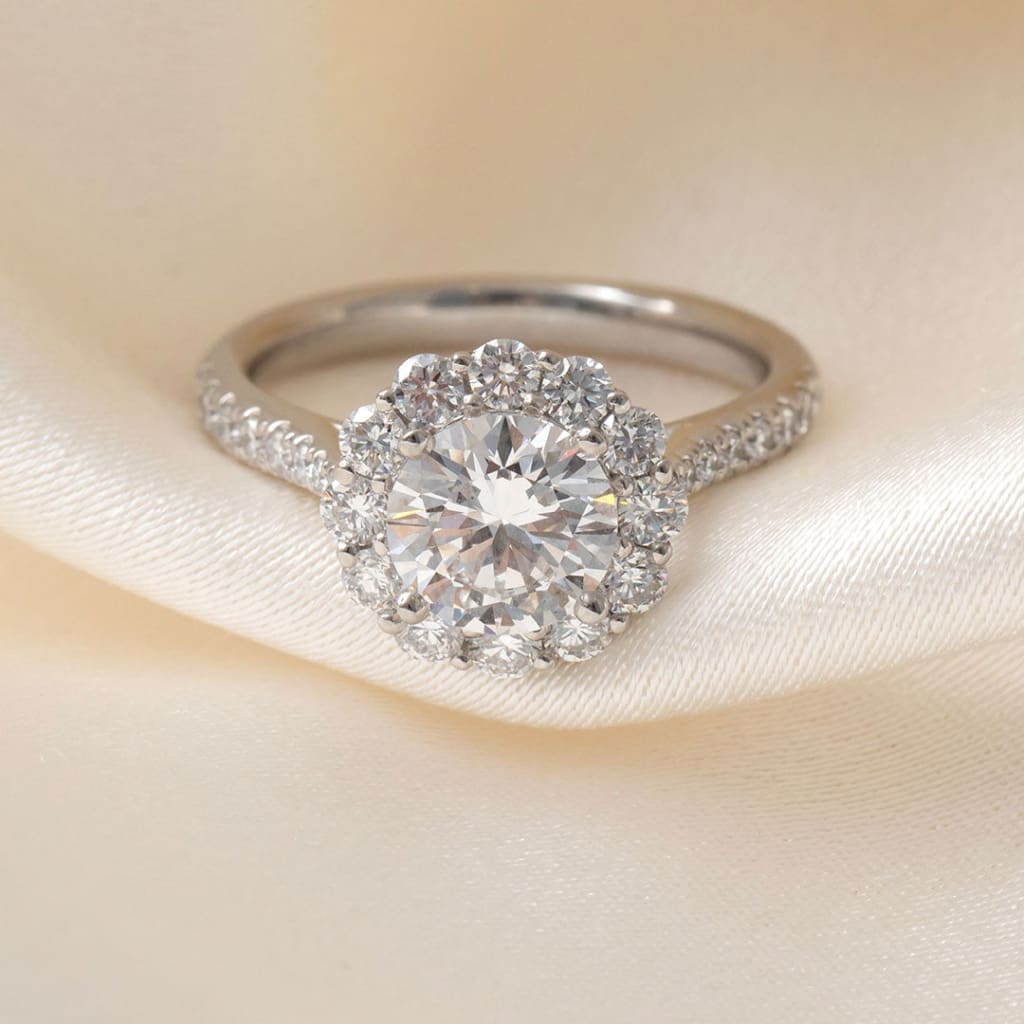 CHARLIE | Round Halo Lab Grown Diamond Engagement Ring