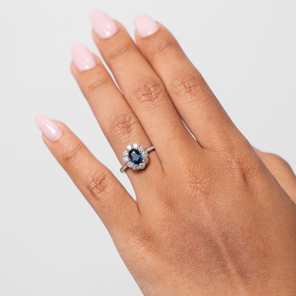 CROFT | Sapphire Diamond Ring Platinum