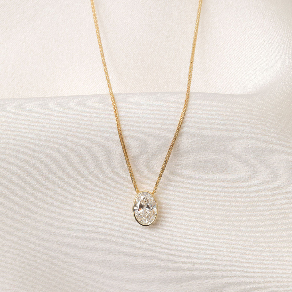 Freda Oval bezel set necklace