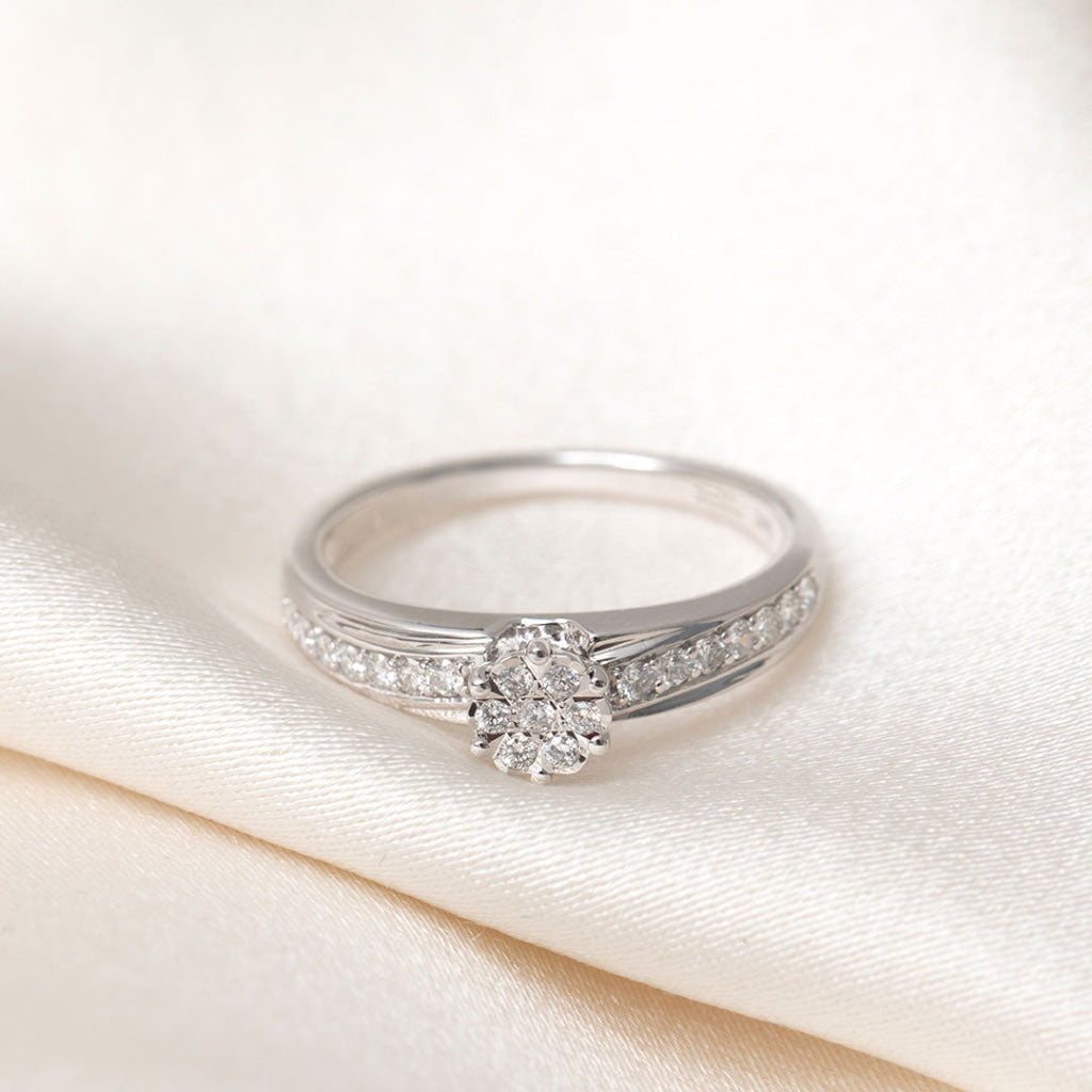 HARPER 0.25ct | Round Cluster Diamond Engagement Ring