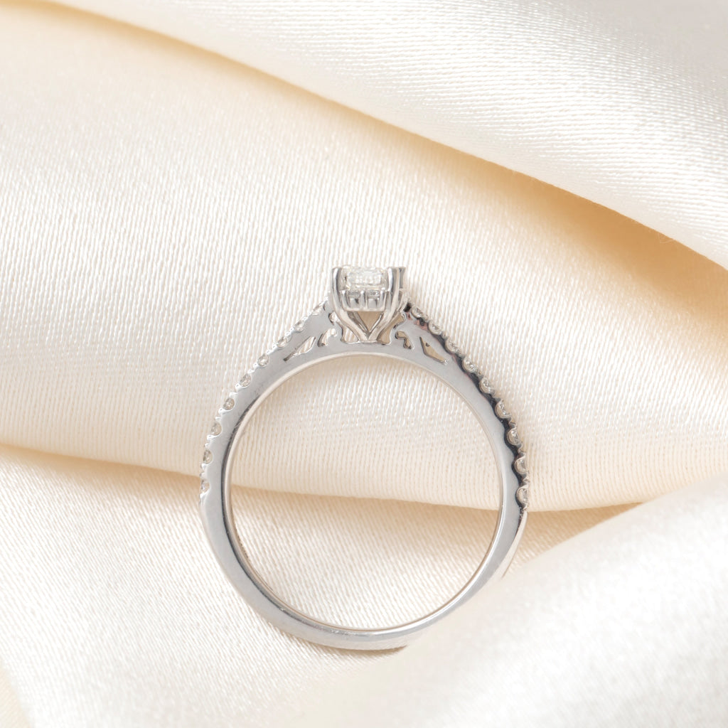 KENNEDY 0.81ct | Emerald Cut Halo Diamond Engagement Ring