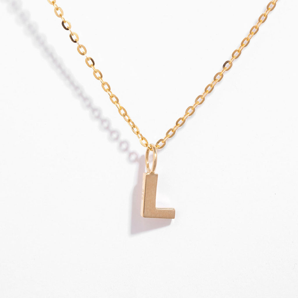 - L - Pendant | 9ct Gold - Gear Jewellers Parnell Street Dublin