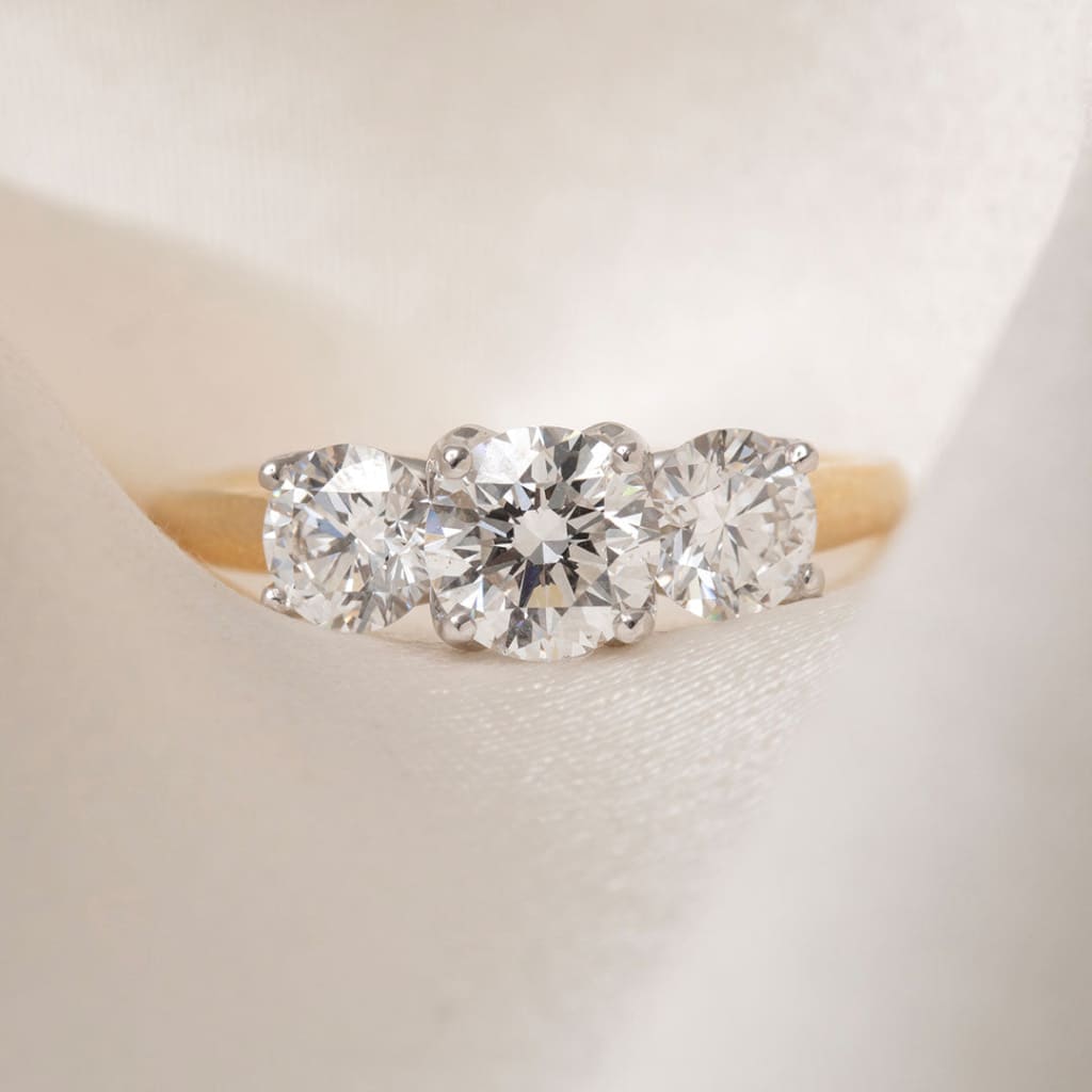 LEXI 1.25ct | Round 3-Stone Diamond Engagement Ring in 18ct