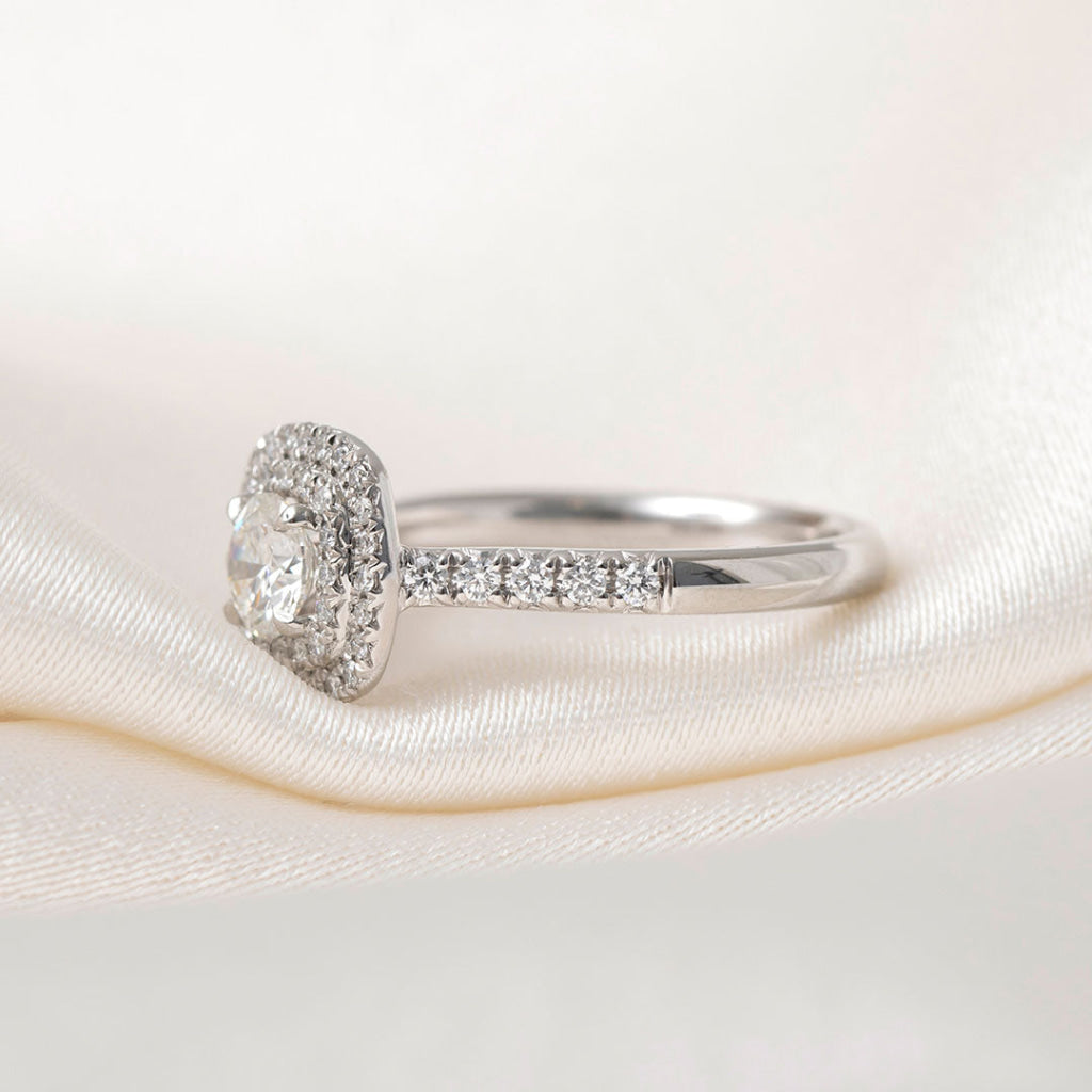 NIAMH 0.85ct | Cushion Halo Diamond Engagement Ring