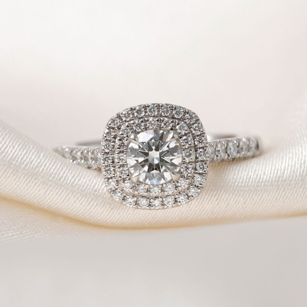 NIAMH 0.85ct | Cushion Halo Diamond Engagement Ring