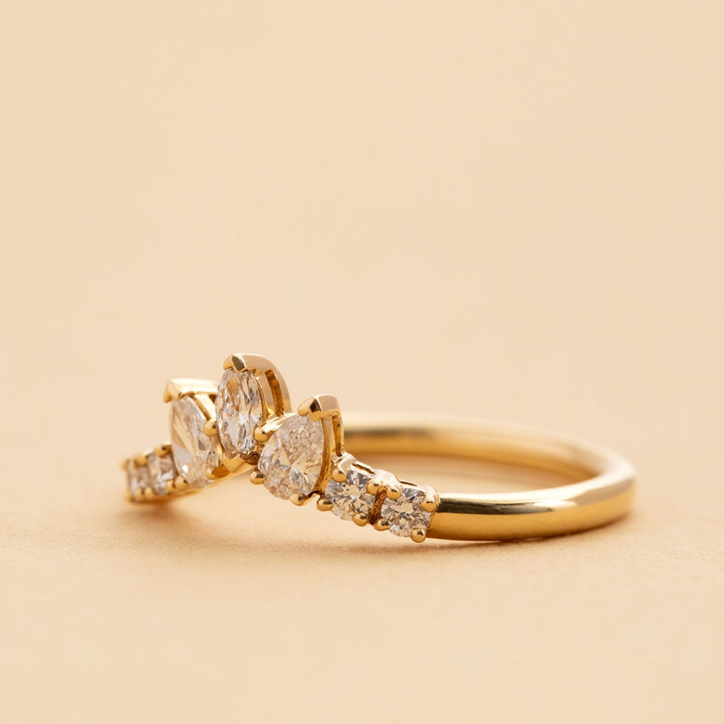 Noble Diamond Wedding Ring