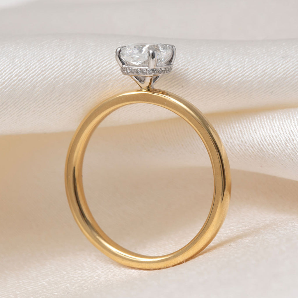 RAMSAY 0.78ct | Cushion Halo Diamond Engagement Ring