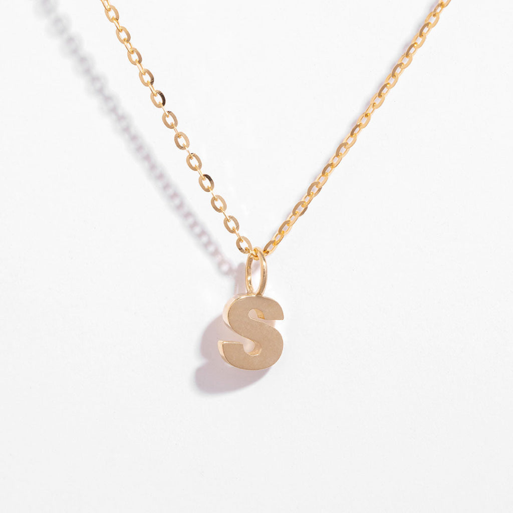 S Necklace | 9ct Gold - Gear Jewellers Parnell Street Dublin