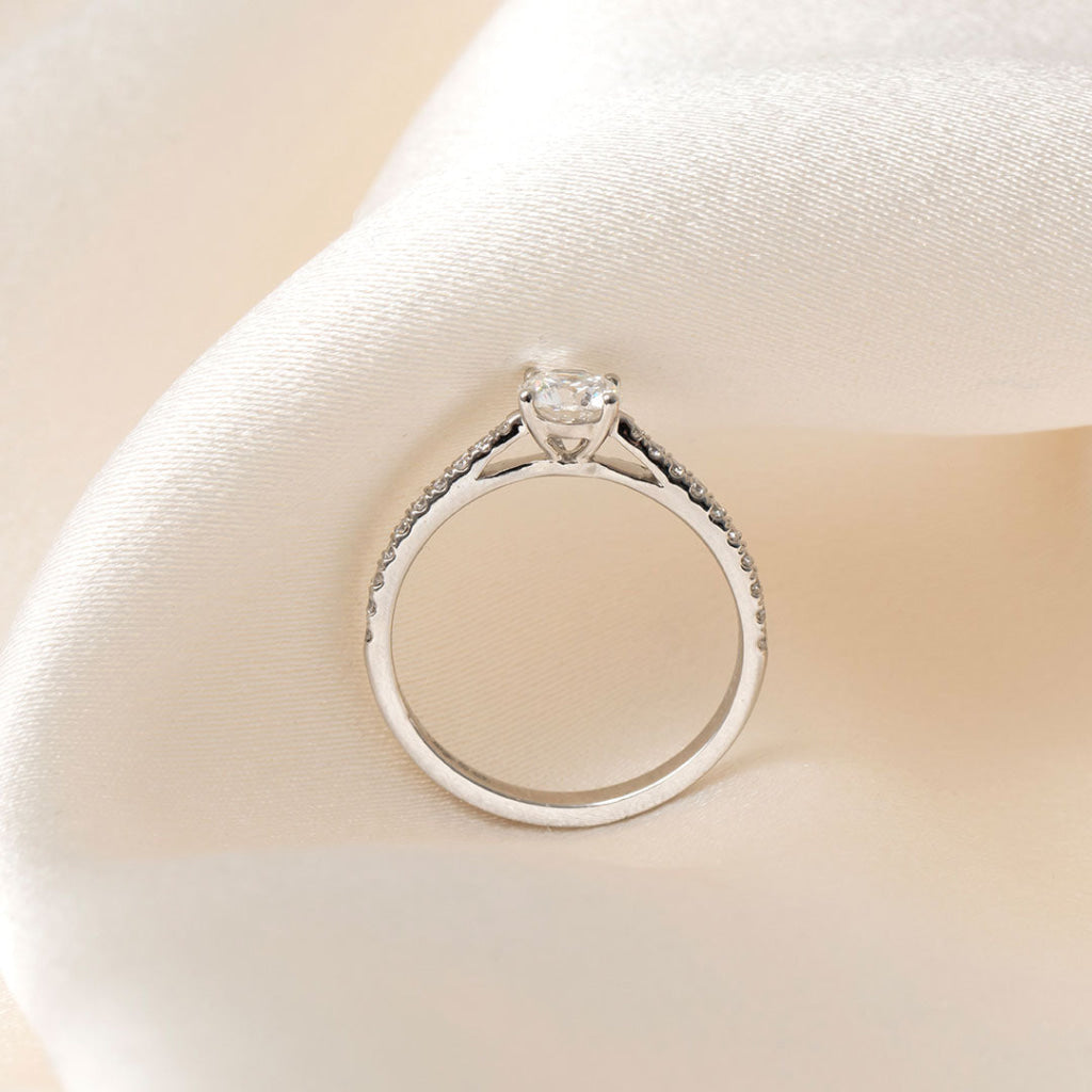 SIENNA 0.75ct | Round Solitaire Lab Grown Diamond