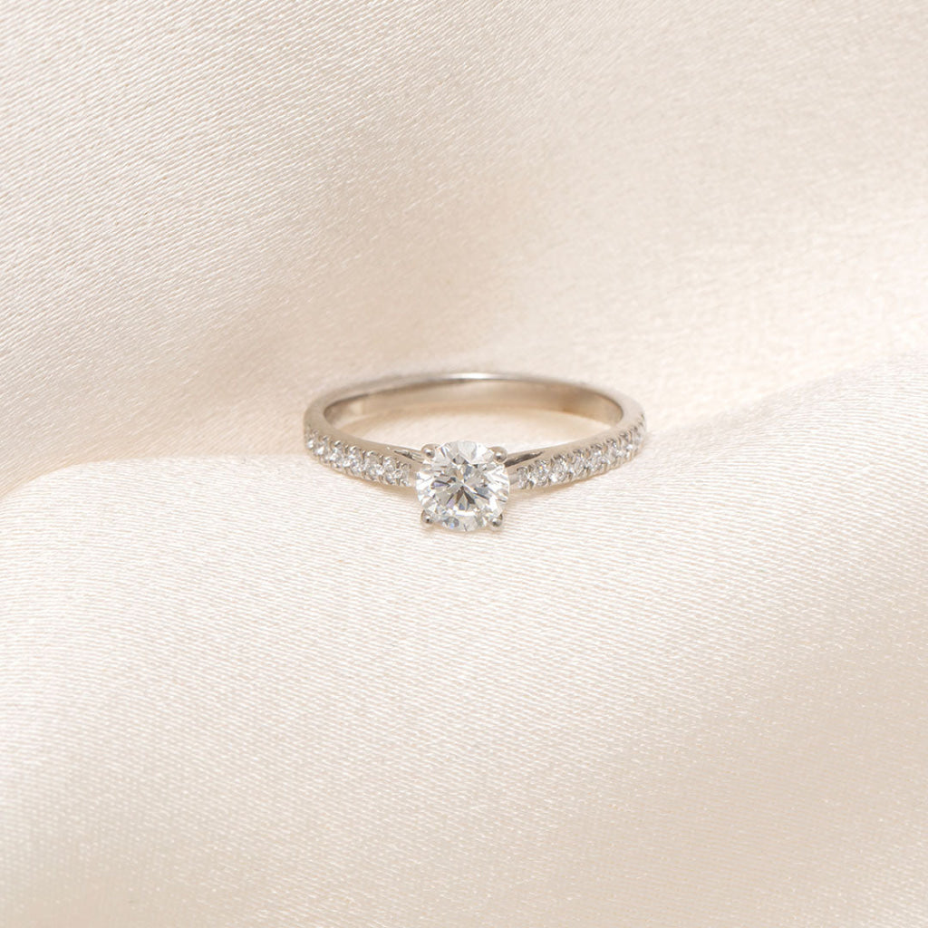 SIENNA 0.75ct | Round Solitaire Lab Diamond Set in Platinum