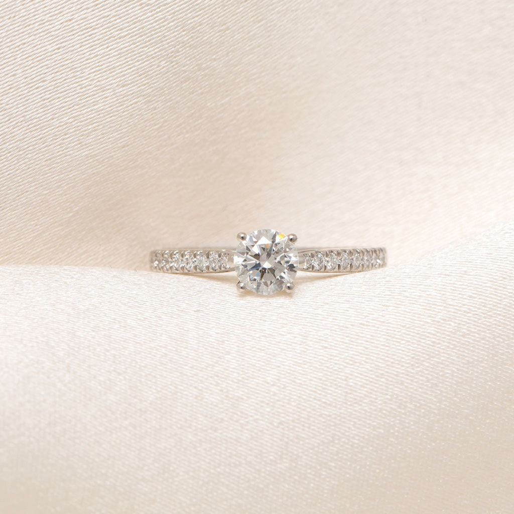 SIENNA 0.75ct | Round Solitaire Lab Diamond Set in Platinum