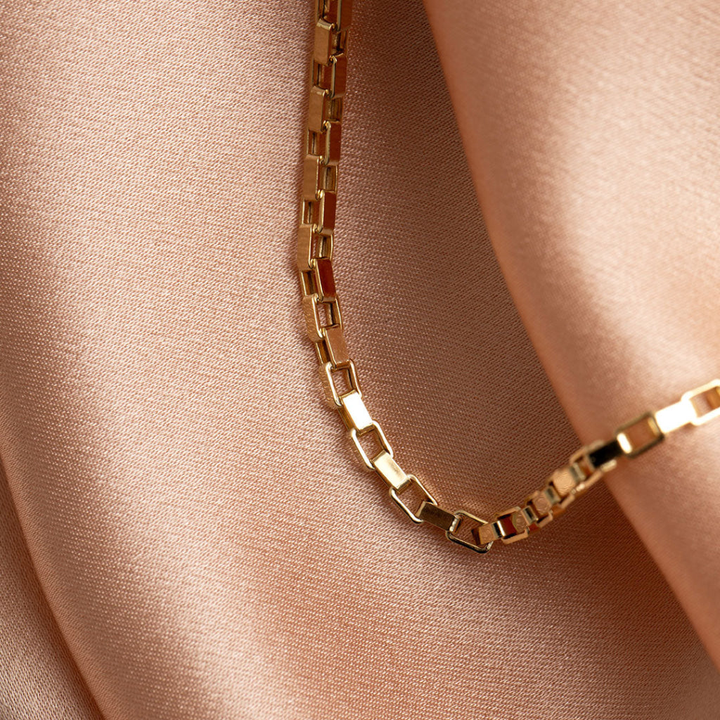 Square Paper Chain Bracelet | 9ct Gold - Necklace