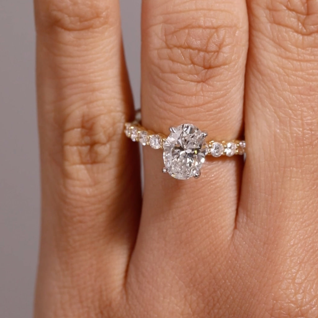 VANESSA 2ct | Oval Lab Grown Diamond Engagement Ring