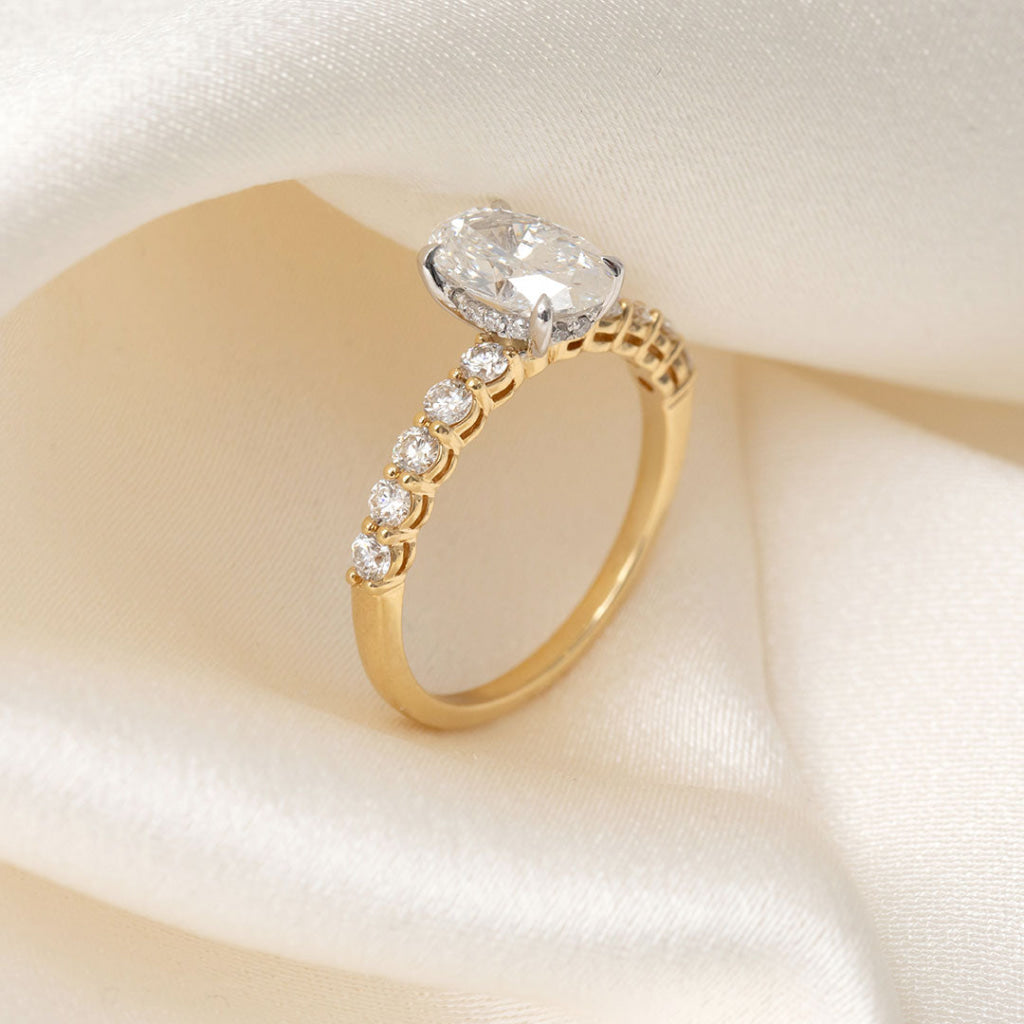 VANESSA 2ct | Oval Lab Grown Diamond Engagement Ring