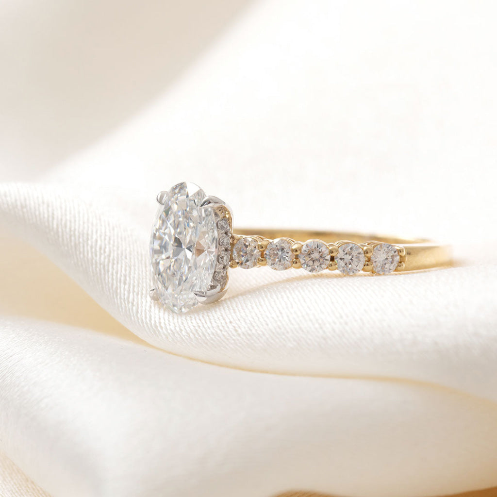 VANESSA 2ct | Oval Lab Grown Diamond Engagement Ring