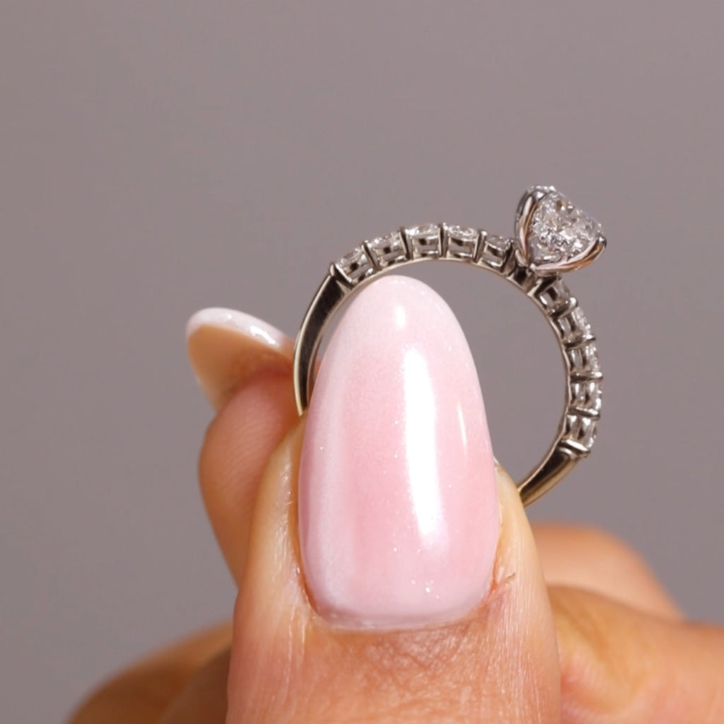 VANESSA | Oval Cut Lab Diamond Set in Platinum 2.00ct