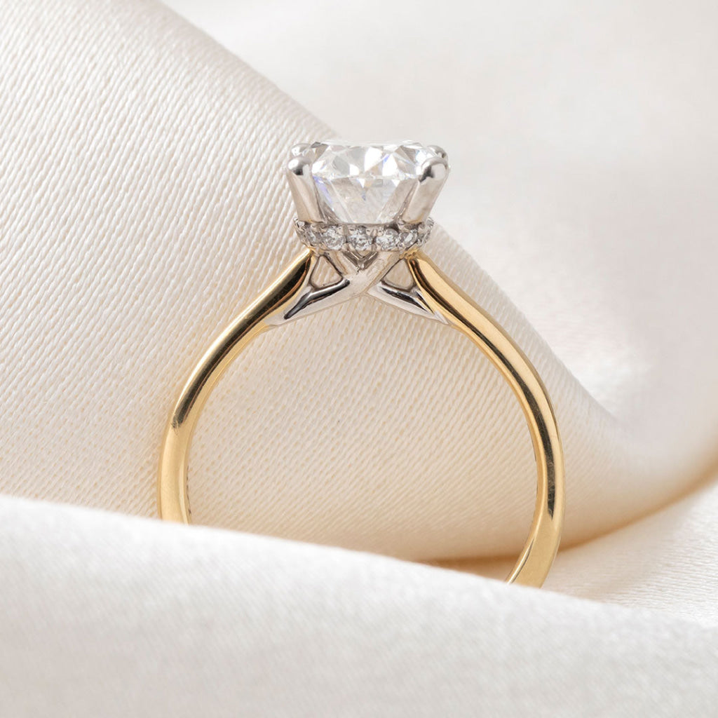 ZARIYAH 2.50ct | Oval Solitaire Lab Grown Diamond