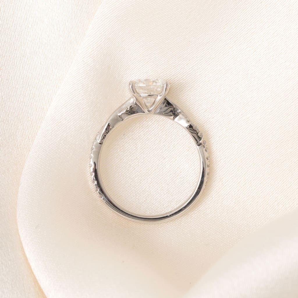 ZEPHYR 1.70ct | Round Solitaire Lab Diamond Set in Platinum