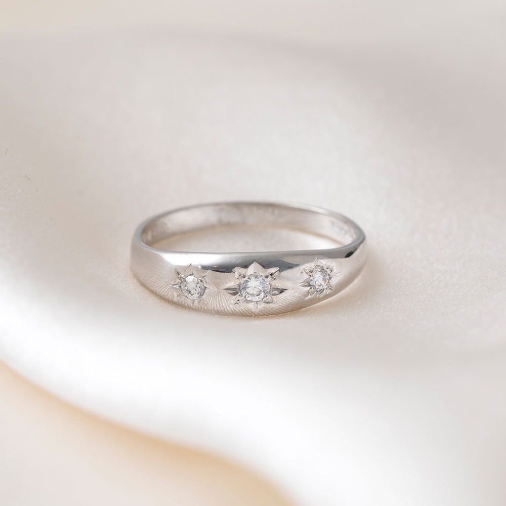 3 Stone Grain Set Zirconia Ring | 9ct White Gold - N - Rings