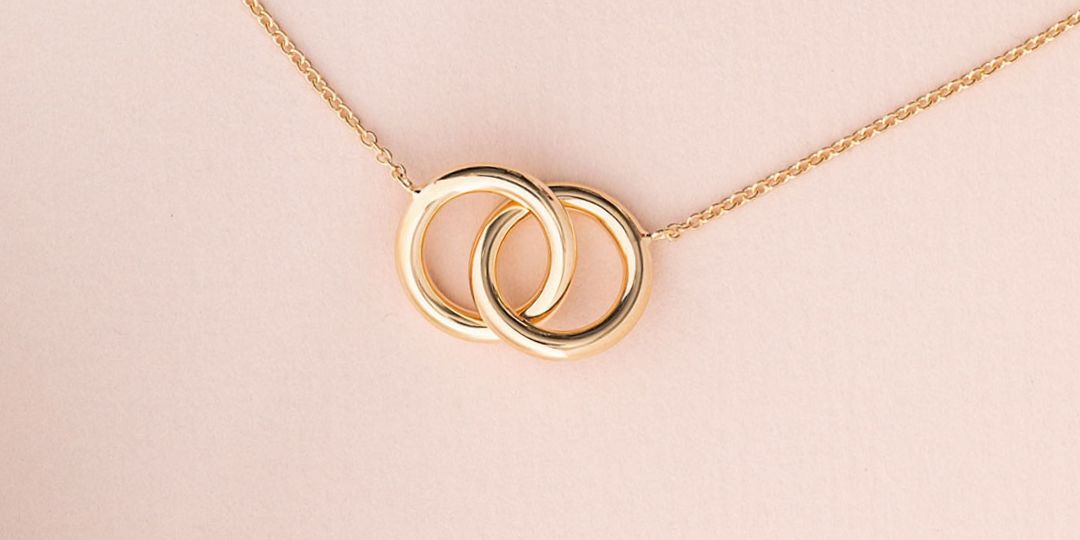Brushed Interlocking Hoop Necklace in Rose Gold | Lisa Angel