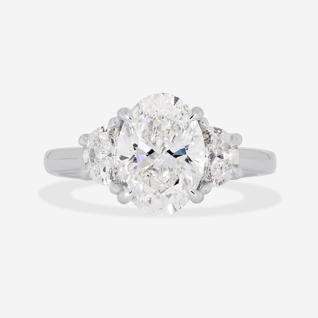 BARONESS 2.50ct | Oval 3-Stone Lab Diamond Set in Platinum