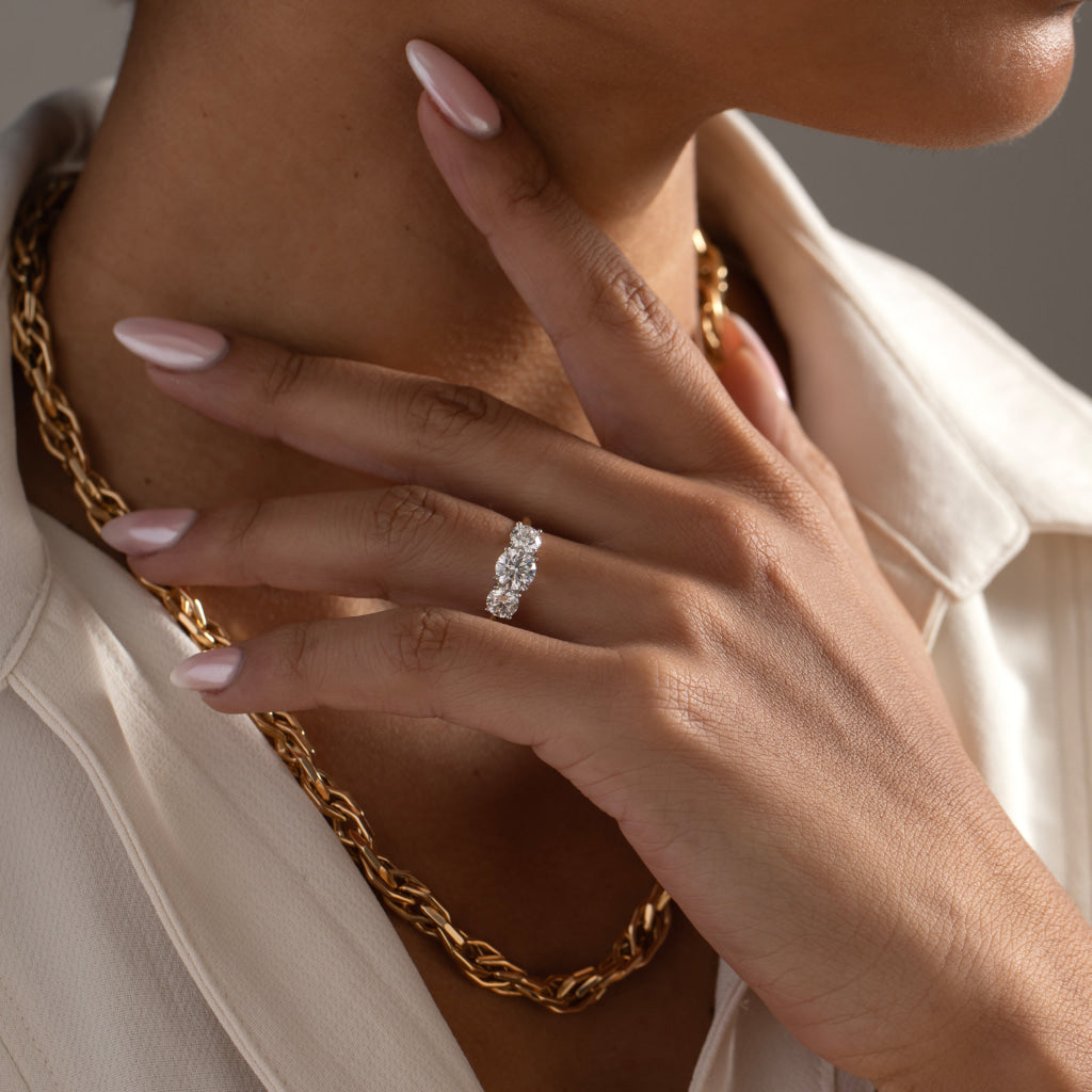 AILESBURY 2ct | Round 3-Stone Natural Diamond Engagement