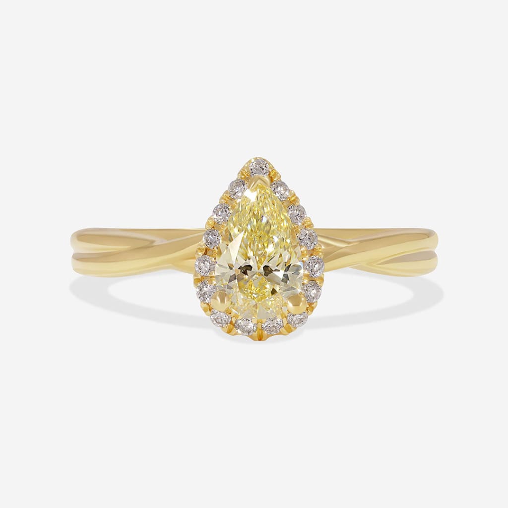 ALEX | Fancy Yellow Diamond Ring Set in 18ct Gold - Rings