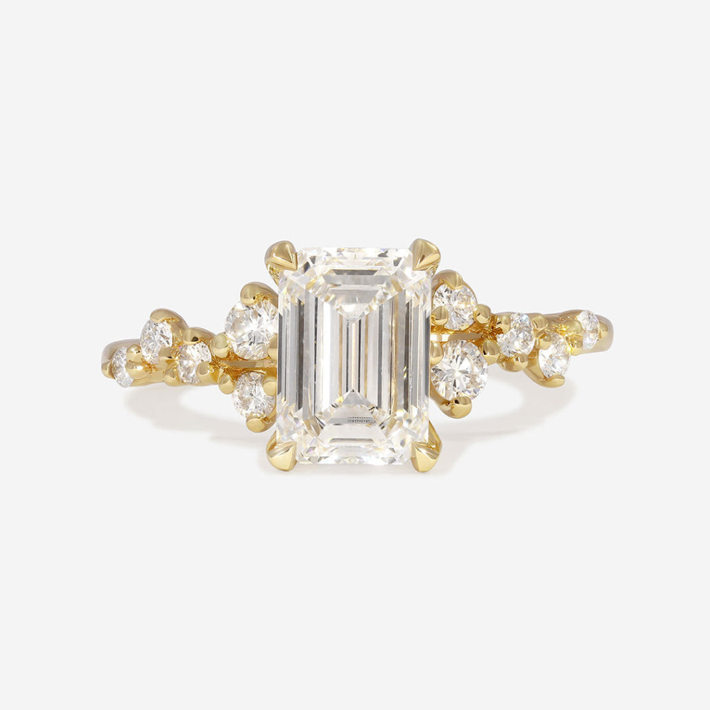 ALICE | Emerald Cut Solitaire Lab Diamond Set in 18ct Gold