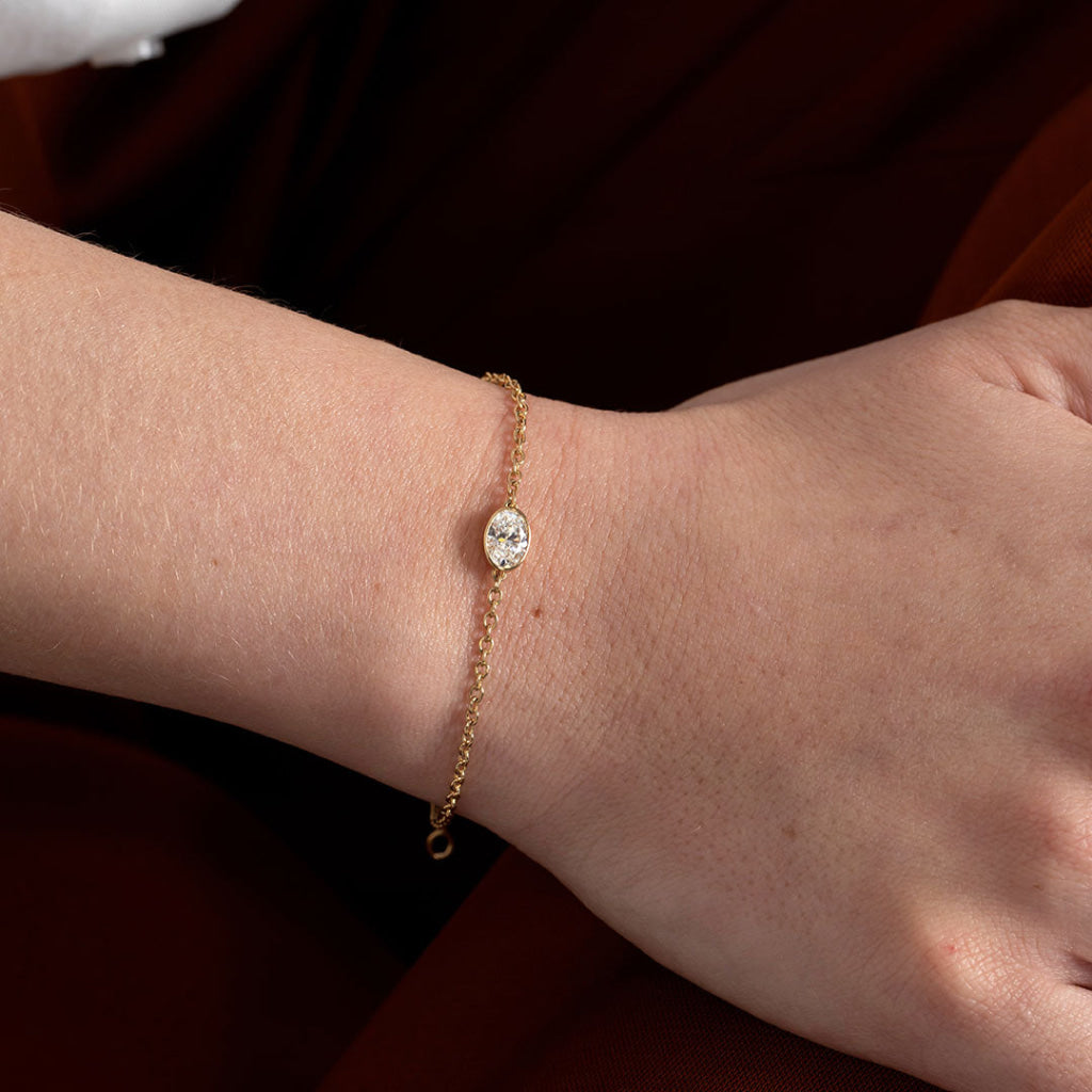 ALUNA Oval | Lab Grown Diamond Bracelet in 10ct Gold