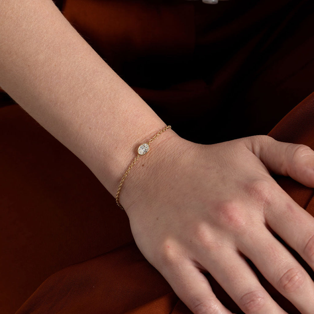 ALUNA Oval | Lab Grown Diamond Bracelet in 10ct Gold