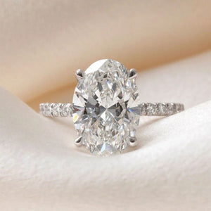 AMALFI  4ct | Oval Solitaire Lab Grown Diamond Engagement Ring in Platinum