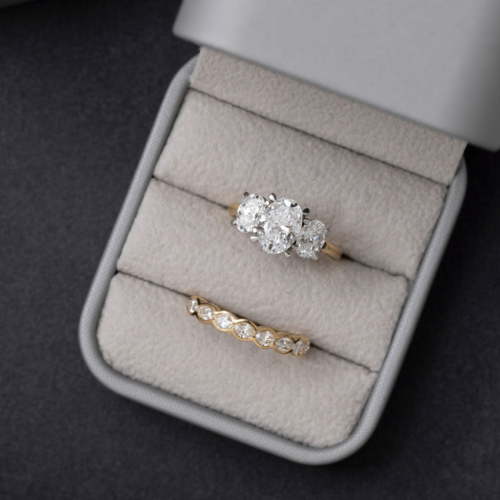 AMOUR 2.50ct | Oval 3-Stone Lab Grown Diamond Engagement