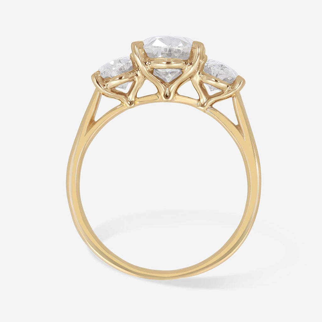 AMOUR Gold 2.50ct | Oval 3-Stone Lab Grown Diamond