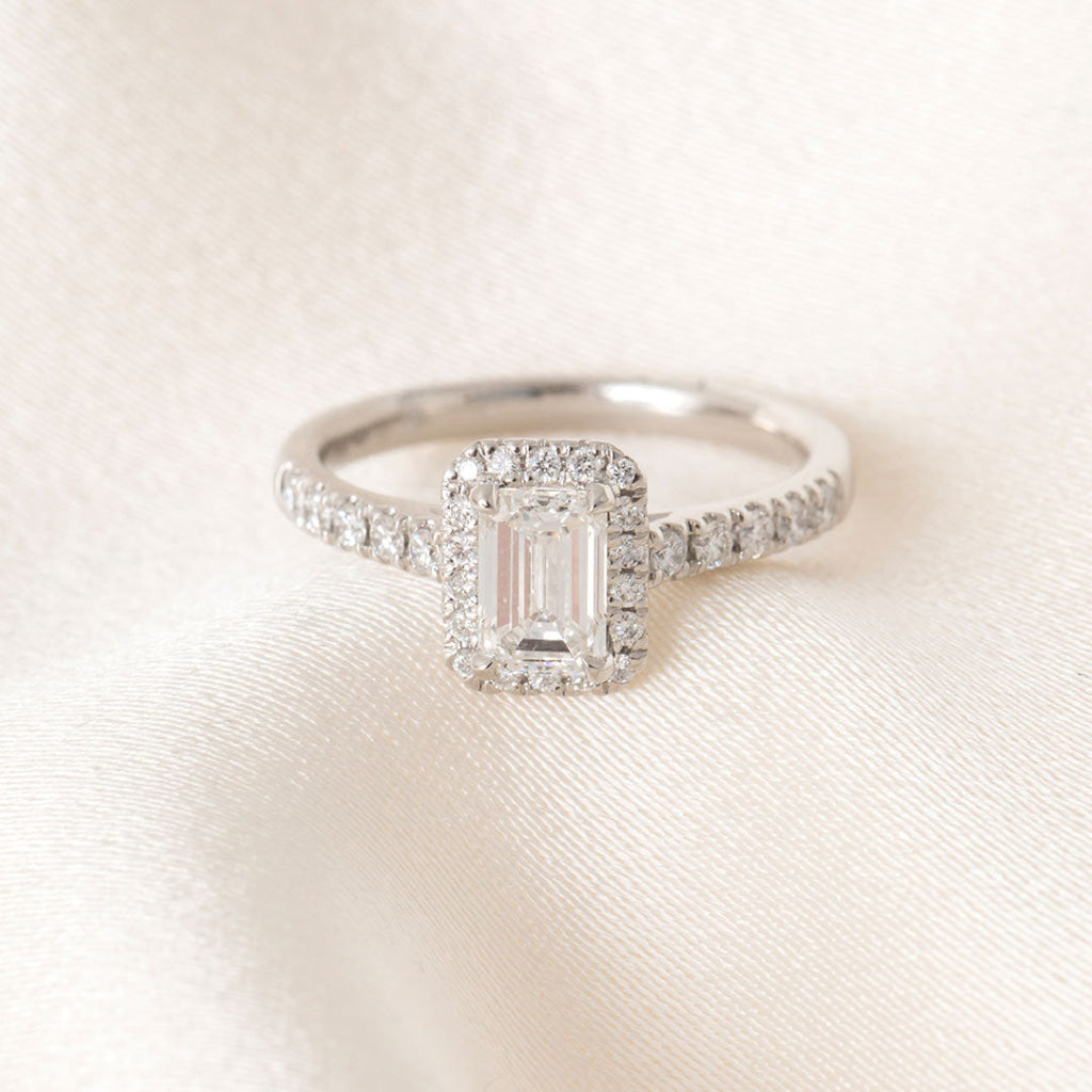 AOIFE | Emerald Cut Halo Lab Diamond Set in Platinum - Rings