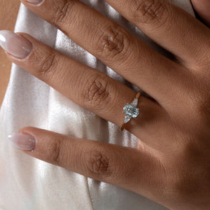 AOKI | Aquamarine & Diamond Ring