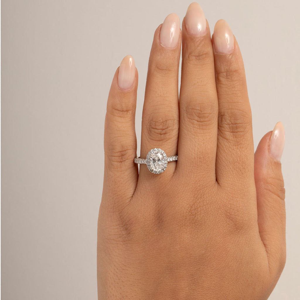 ARIANA | Oval Halo Diamond Set in Platinum - Rings