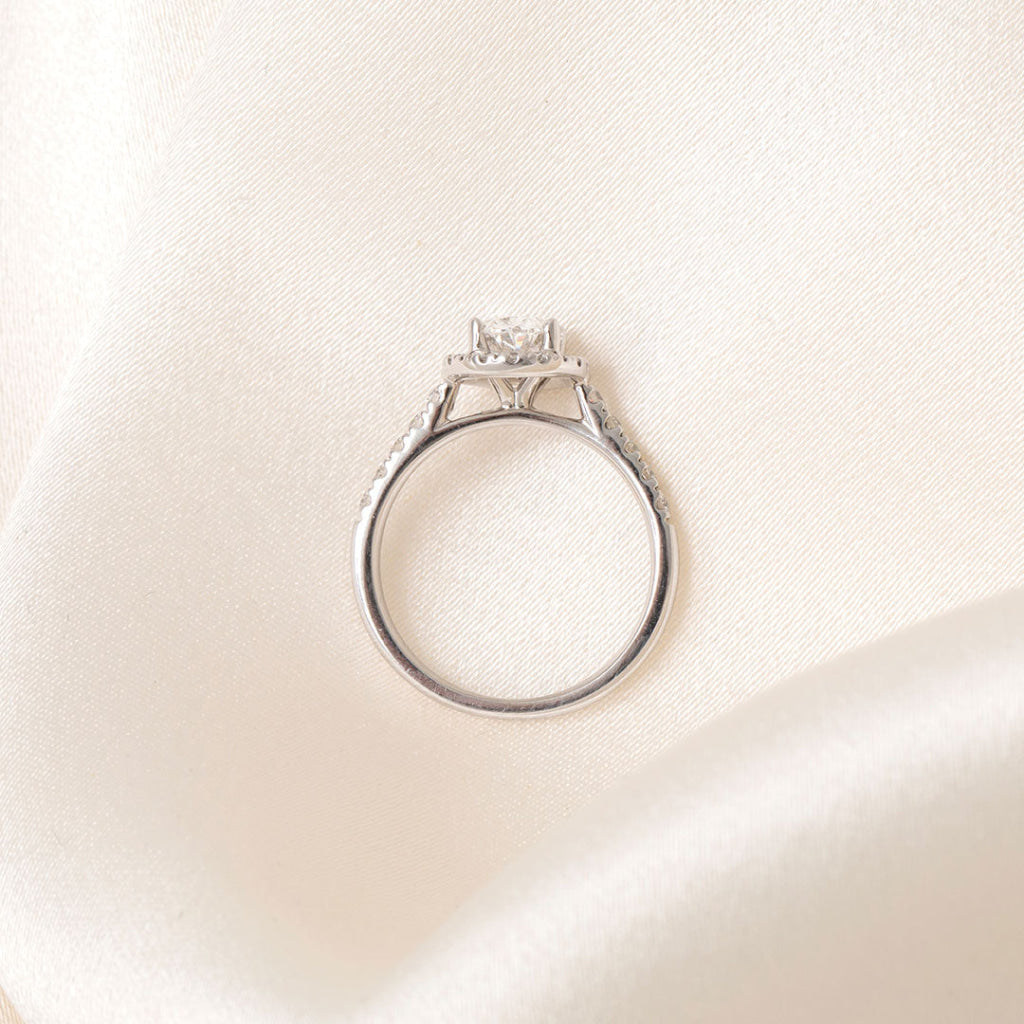 ARIANA | Oval Halo Diamond Set in Platinum - Rings