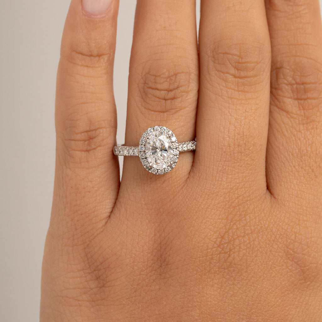 ARIANA | Oval Halo Diamond Set in Platinum - Rings