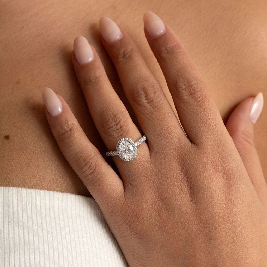 ARIANA | Oval Halo Diamond Set in Platinum - Rings