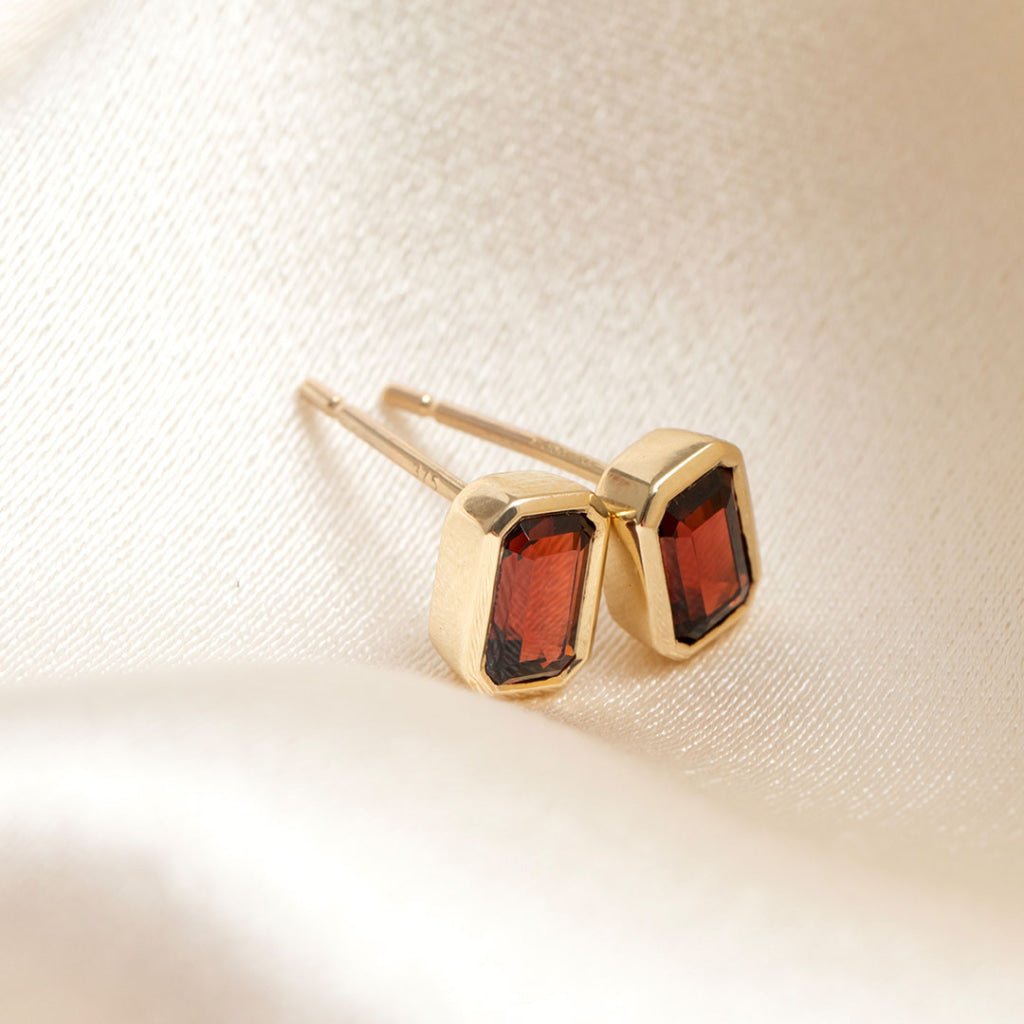 Art Deco Garnet Earrings | 9ct Gold - Earrings