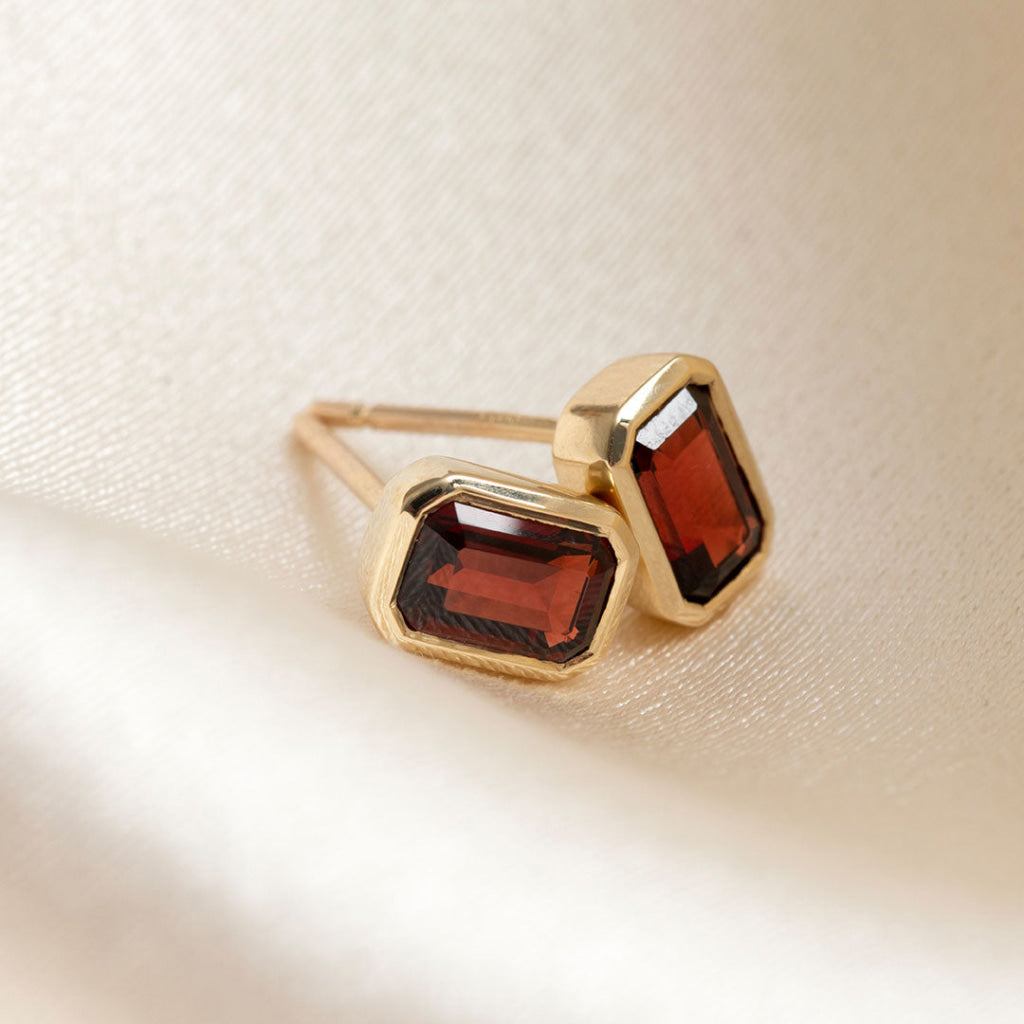 Art Deco Garnet Earrings | 9ct Gold - Earrings