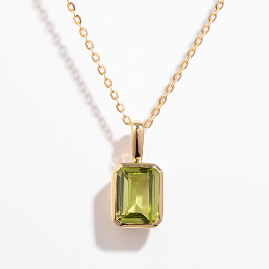 Art Deco Peridot 1.20ct Necklace | 9ct Gold
