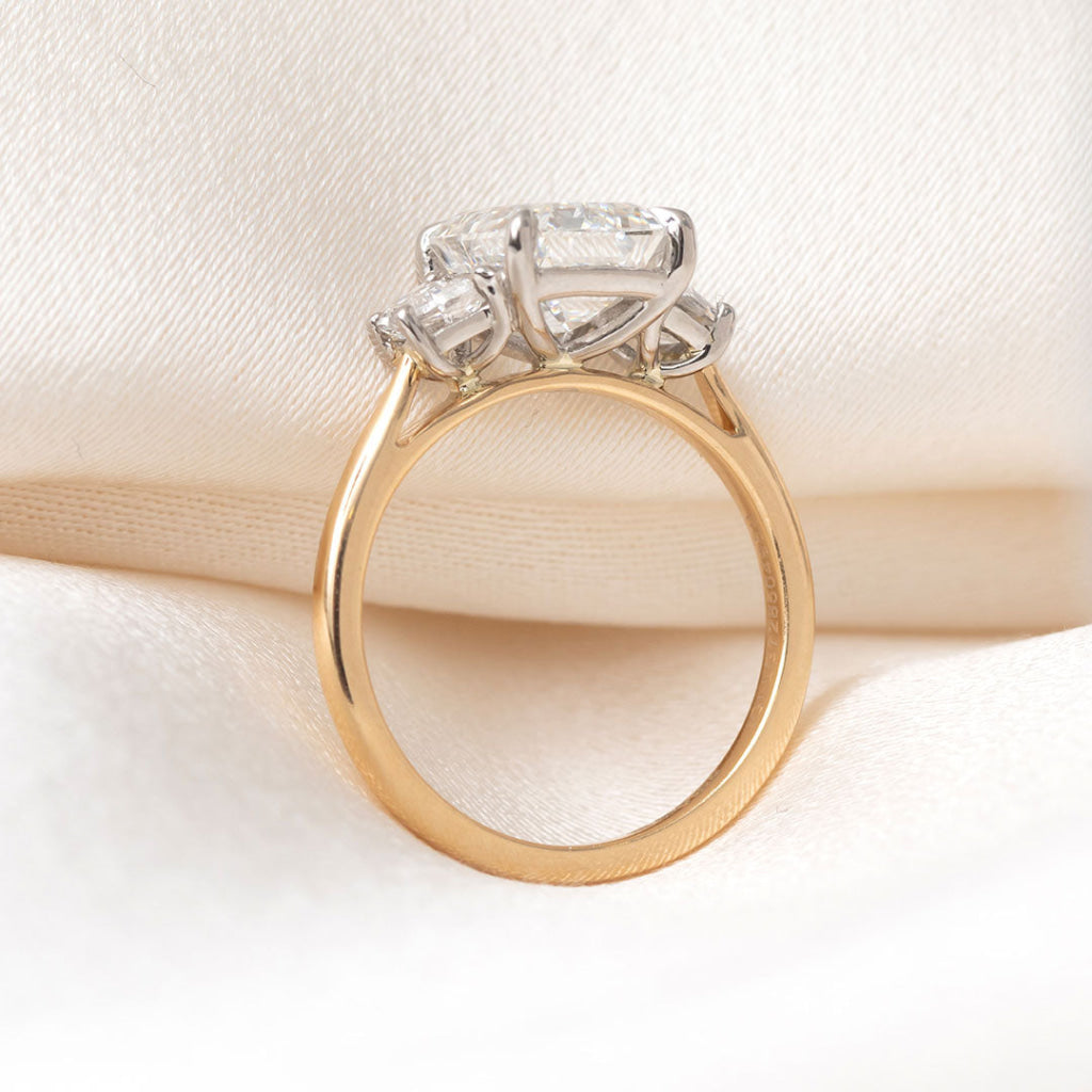 ASTRID 3.50ct | Emerald Cut Solitaire Lab Grown Diamond