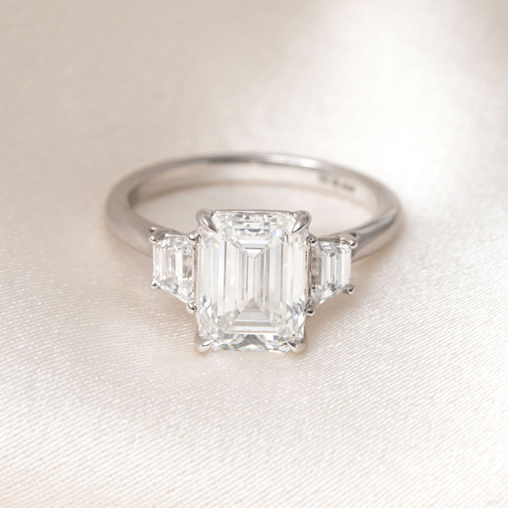 ASTRID 3.50ct | Emerald Cut Solitaire Lab Grown Diamond