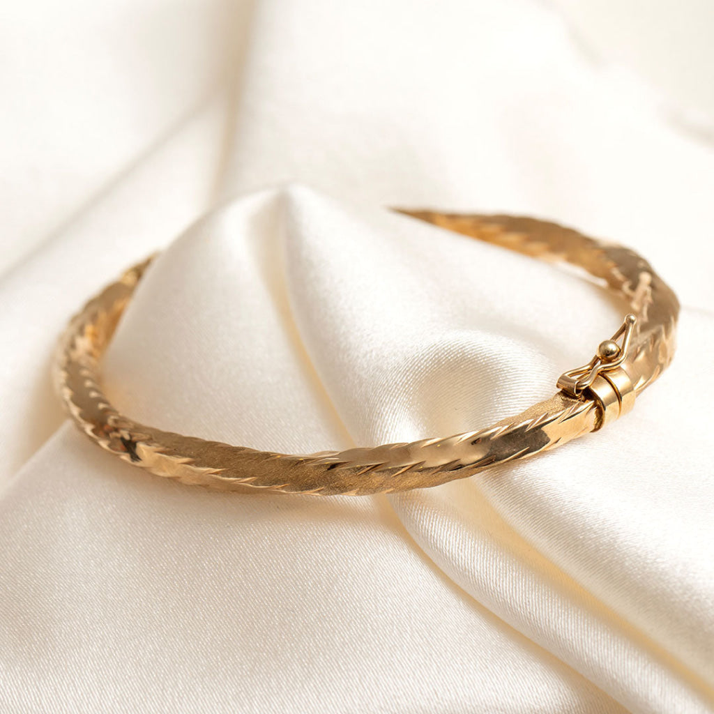 Aura Bangle | 9ct Gold - Bracelet