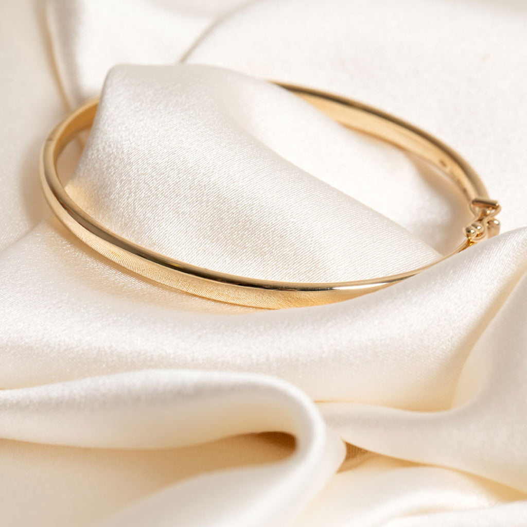 Aureole Solid Bangle | 9ct Gold - Bracelet